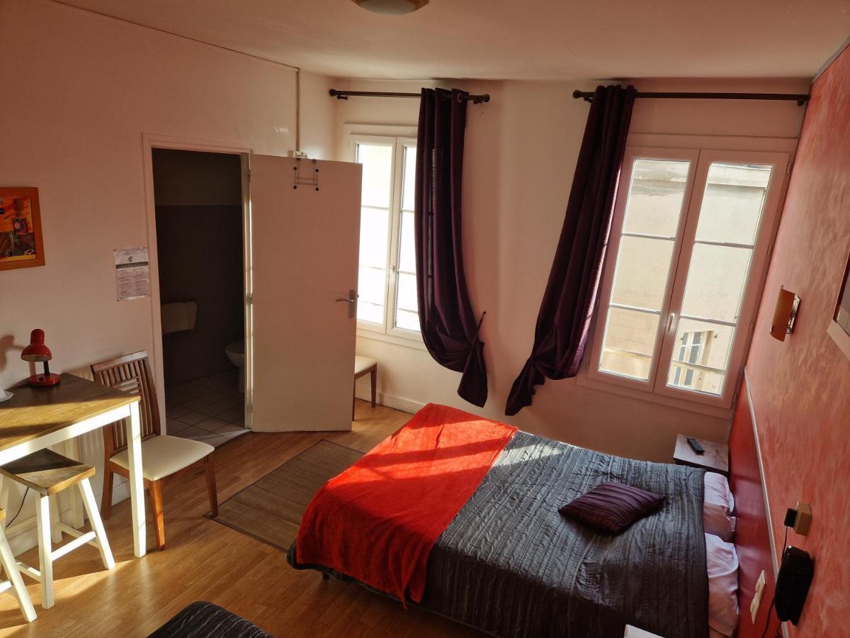 Hotel Du Commerce مييو المظهر الخارجي الصورة